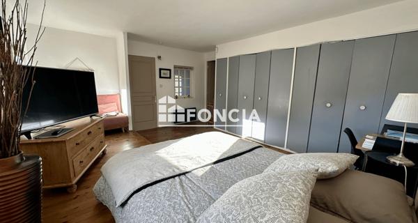 À vendre Maison 6 pièces 249 m² - Aix-en-provence 13090