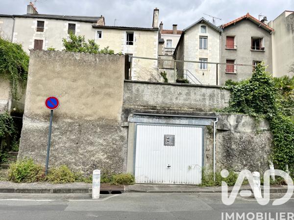 Immeuble à vendre 99 m² Poitiers