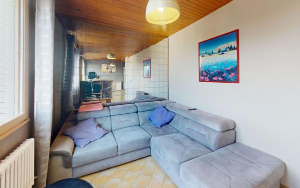 Appartement à vendre    3 pièces • 65,75 m2 Vaulx-en-Velin