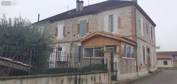 Maison à vendre à Valence dans le Tarn-et-Garonne (82400), ref : 1546   
centre