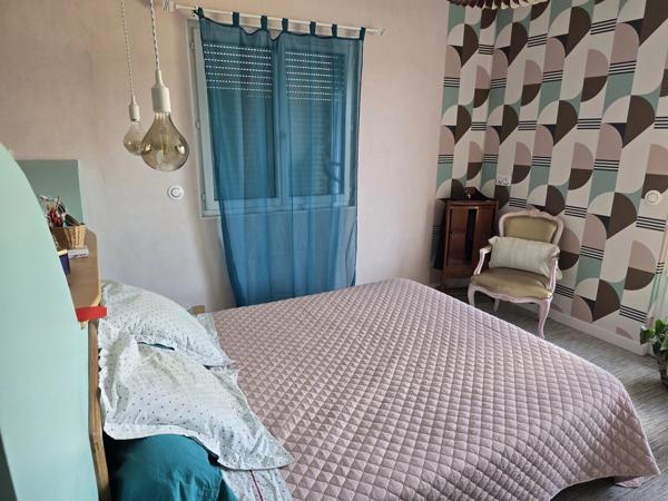 Vente                                                      Maison
                        
                     7 pièces                      222 m2                     à Frugerès-les-Mines