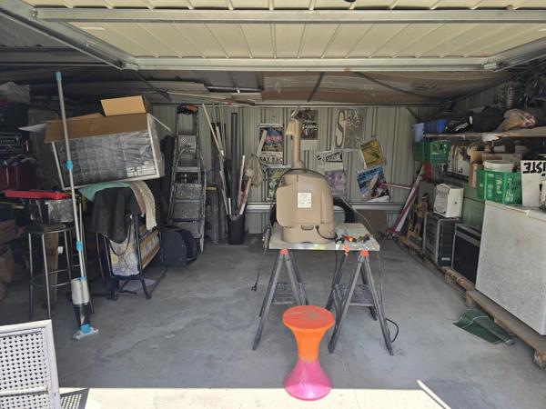 Vente                                                      Maison
                        
                     7 pièces                      222 m2                     à Frugerès-les-Mines