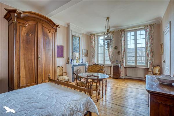 Maison à vendre |  Miramont-de-Guyenne |  8 pièces | 300 m²