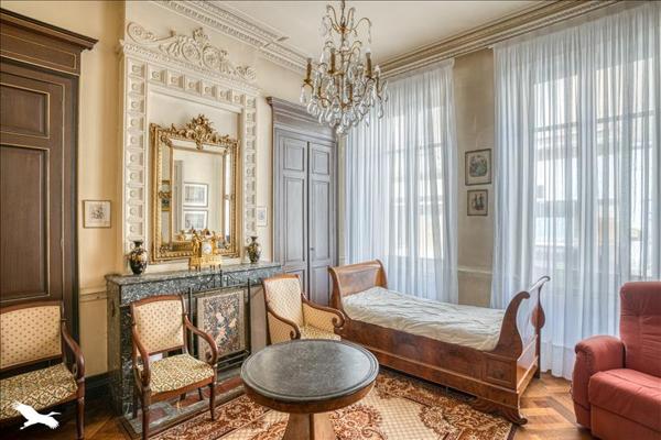 Maison à vendre |  Miramont-de-Guyenne |  8 pièces | 300 m²