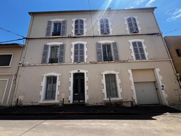 Appartement T2 A vendre Mont de Marsan hyper centre ville petit immeuble