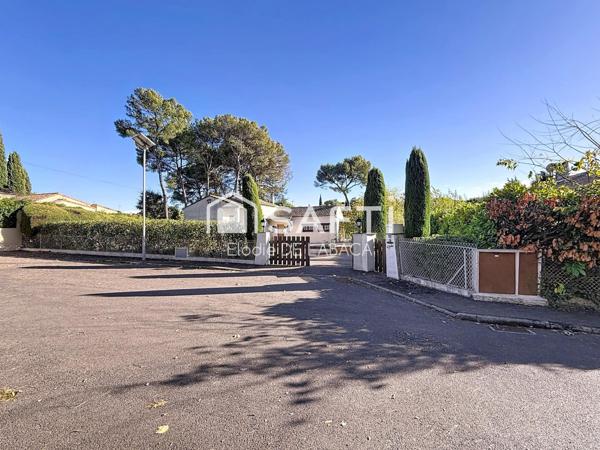 MOUGINS MAISON 104 M2 SUR UN TERRAIN DE 1560 M2