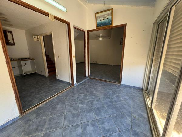 Maison individuelle 160 m² habitables avec deux appartements indépendants – Parcelle de 450 m²