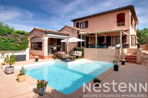 A VENDRE - Maison Vidauban 5 pièces 123m2, piscine , garage  , sous sol  et cave.