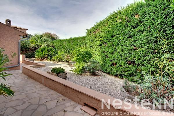 A VENDRE - Maison Vidauban 5 pièces 123m2, piscine , garage  , sous sol  et cave.