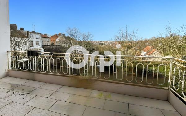 Appartement à vendre    2 pièces • 104 m2 Boulogne-sur-Mer