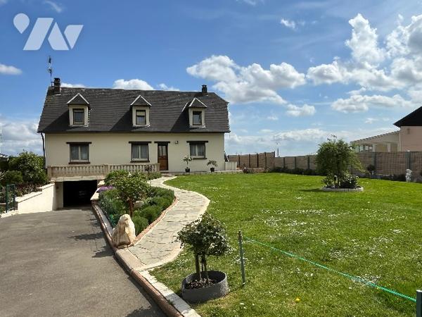 Commune de POIX DE PICARDIE, Hameau de Frocourt, sur un terrain aménagé de 2329m², un pavillon