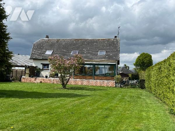 Commune de POIX DE PICARDIE, Hameau de Frocourt, sur un terrain aménagé de 2329m², un pavillon