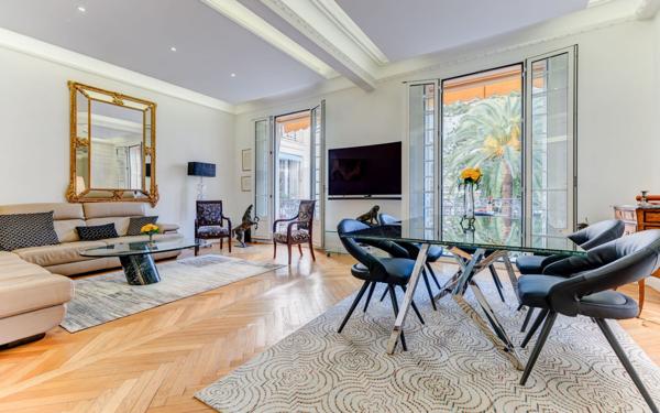 Appartement à vendre    4 pièces • 98 m2 Nice