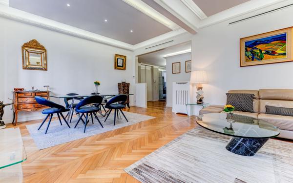 Appartement à vendre    4 pièces • 98 m2 Nice