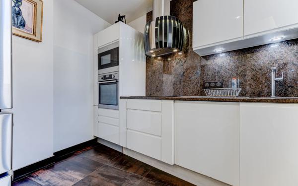 Appartement à vendre    4 pièces • 98 m2 Nice