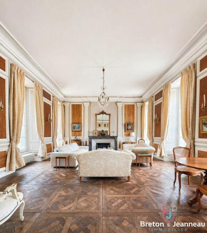 Superbe Hôtel Particulier à Mayenne