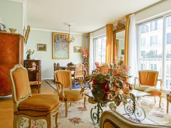 Appartement T4 à vendre  4 pièces - 100 m 2   LYON  - 69006