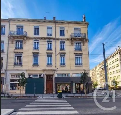 Appartement T4 à vendre  4 pièces - 100 m 2   LYON  - 69006