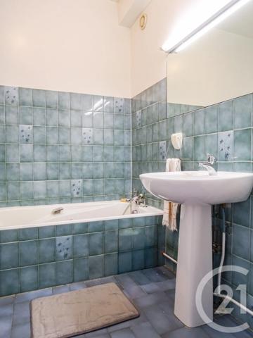 Appartement T4 à vendre  4 pièces - 100 m 2   LYON  - 69006