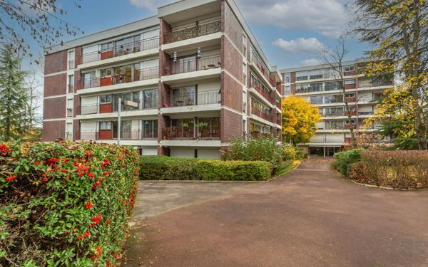Appartement à vendre    3 pièces • 67,79 m2 Brunoy