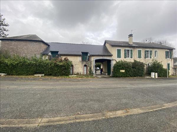 Immeuble à vendre |  Boulin |  961 m²