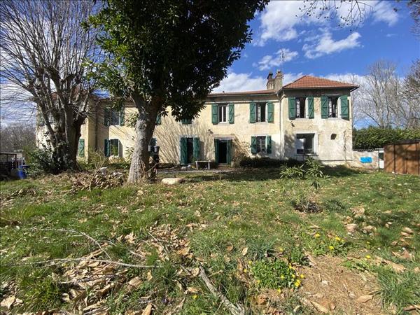 Immeuble à vendre |  Boulin |  961 m²