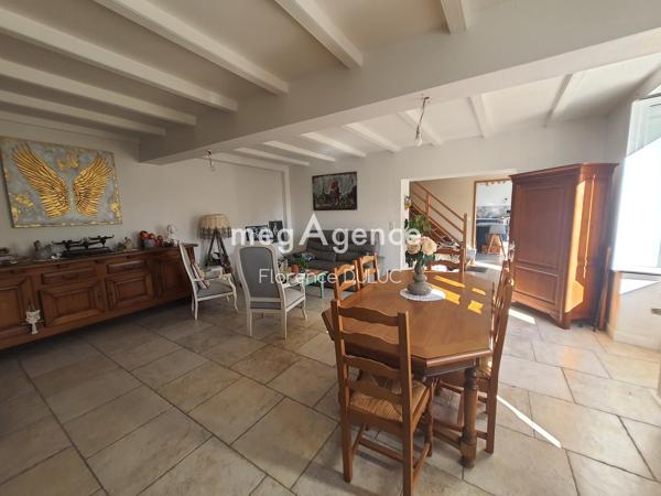 Maison à CIRE-D'AUNIS, 17290 - 6 pièces 169m²