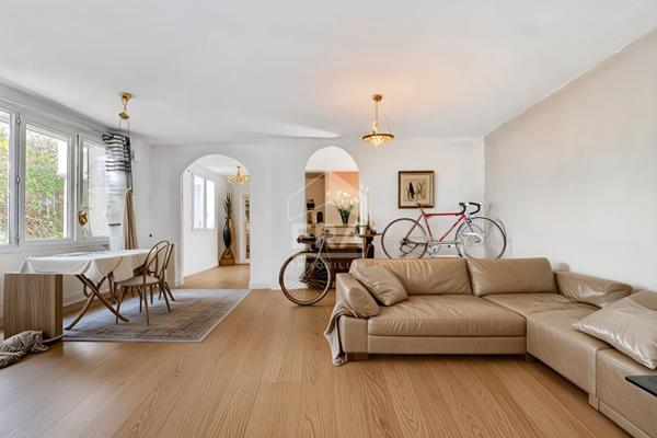 Maison - Secteur Boileaux - 110m2 - Rénovation à prévoir - Garage - Plan de cuques 13380