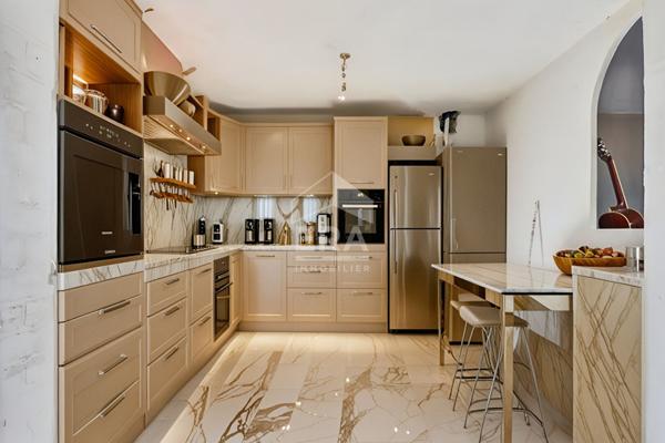 Maison - Secteur Boileaux - 110m2 - Rénovation à prévoir - Garage - Plan de cuques 13380