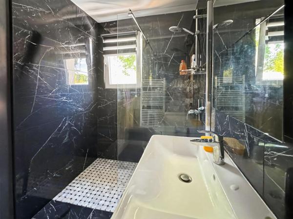 Maison 126 m2, 4 chambres, piscine