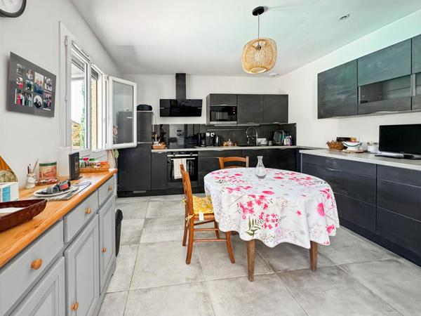 Maison 126 m2, 4 chambres, piscine