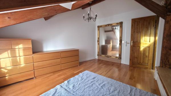 Une maison ou 2 appartements avec jardin !!!