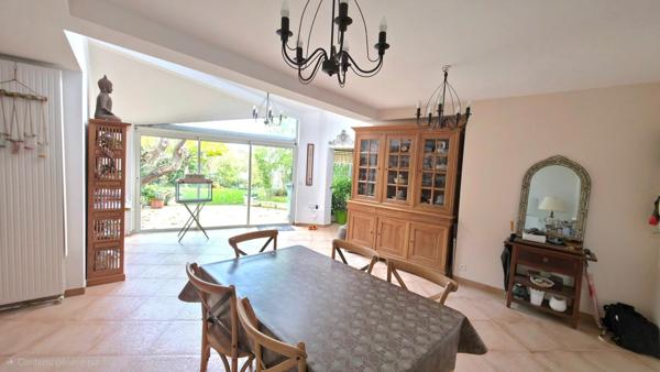 Une maison ou 2 appartements avec jardin !!!