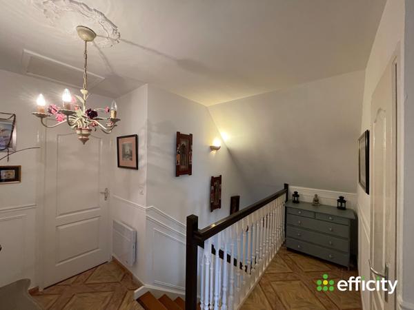 Maison 6 pièces - 139 m² Exclusivité efficity