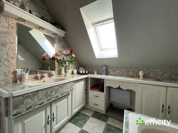 Maison 6 pièces - 139 m² Exclusivité efficity