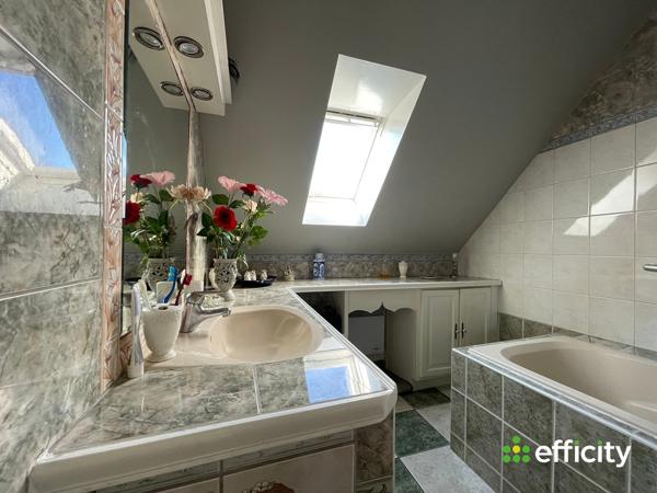 Maison 6 pièces - 139 m² Exclusivité efficity