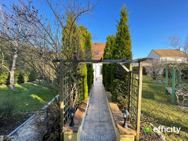 Maison 6 pièces - 139 m² Exclusivité efficity