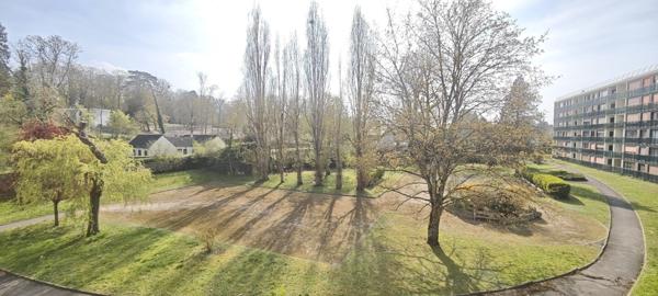 Lumineux et spacieux appartement F3 à 6 minutes à pied de la gare.