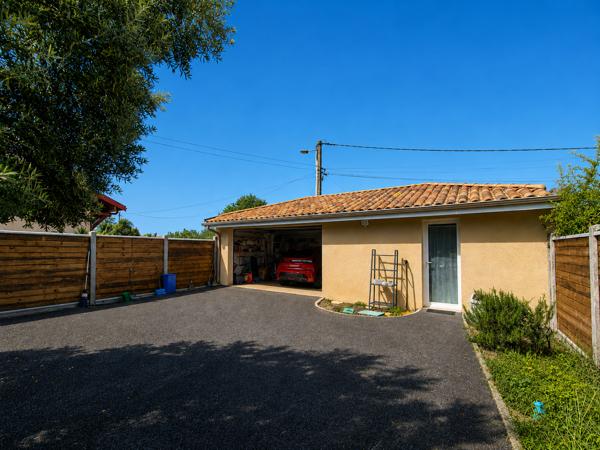 Maison 6 pièce(s) 4 chambre(s) 180.1 m²