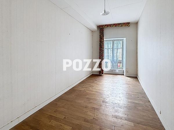 A Vendre - Saint Laurent De Terregatte - Immeuble 10 pièce(s) 180 m² SAINT LAURENT DE TERREGATTE