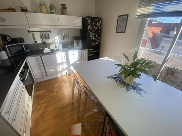 Appartement 6 pièce(s) 4 chambre(s) 116 m²