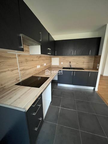 Location Appartement 5 pièces 101.6 m² - Rueil Malmaison 92500