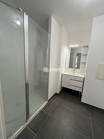 Location Appartement 5 pièces 101.6 m² - Rueil Malmaison 92500