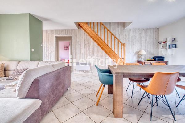 Maison 6 pièces - 117 m² Exclusivité efficity