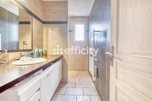 Maison 6 pièces - 117 m² Exclusivité efficity