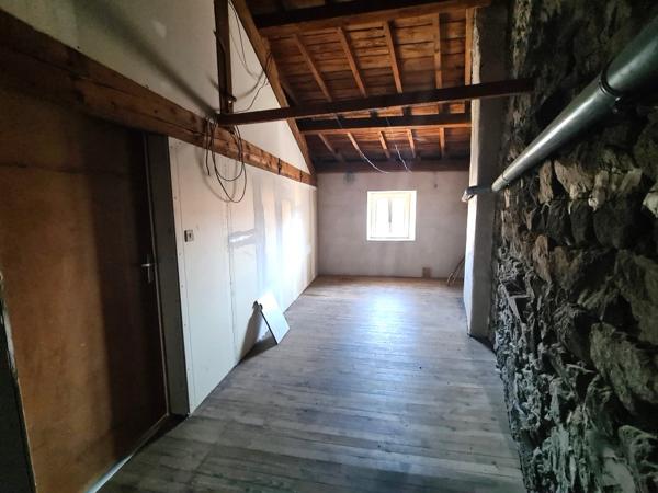 Achat maison Montfaucon-en-Velay - 5 pièce(s) - 110 m² - 95 000 €