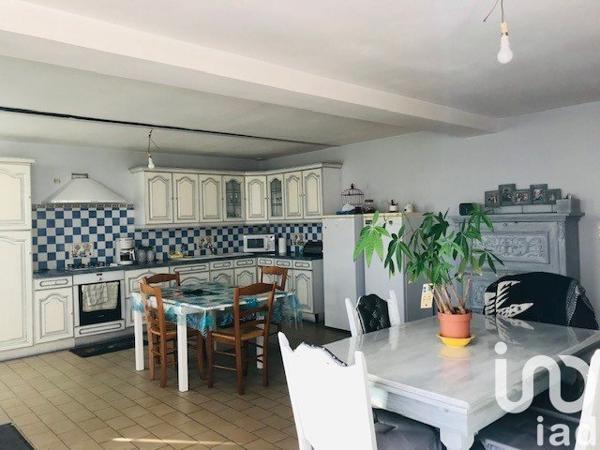 Maison 5 pièces de 140 m² à Viersat (23170)