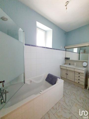 Maison 7 pièces de 160 m² à Bédarieux (34600)