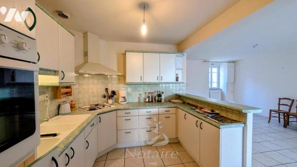 Plouescat – Hyper centre, à deux pas de toutes les commodités