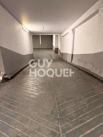 Parking / box - À vendre
